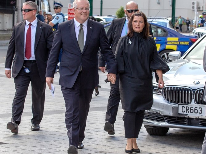 Jenny i Scott Morrisonowie