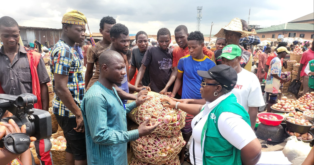 FCCPC visits Osun markets, meets market leaders over rising cost of goods - Vimarsana News