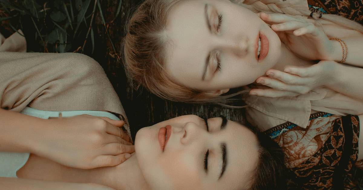Trzy leciutkie kremy do cery tłustej i mieszanej. Ograniczają świecenie, zwężają pory