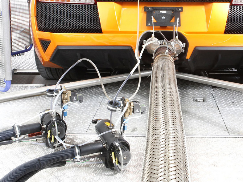 Lamborghini: projekt hybrydowego auta o obniżonej emisji CO<sub>2</sub>