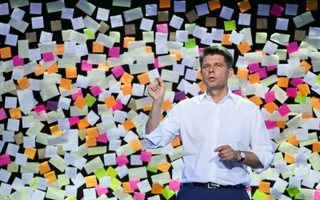 Petru układa listy. Kto znajdzie się na 'jedynkach'?