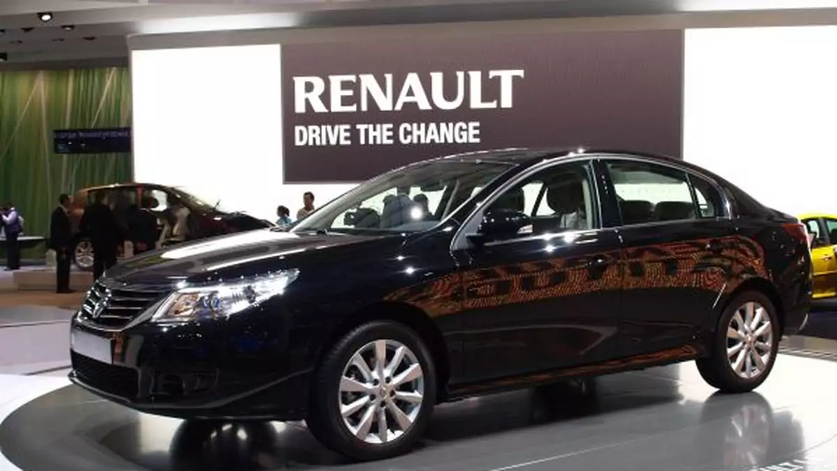 Renault Latitude (Moskwa 2010)