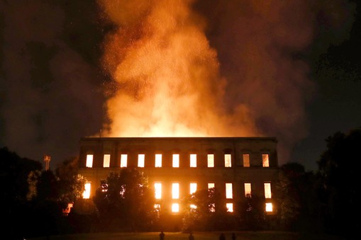 Fire breaks out in the National Museum of Rio de Janeiro