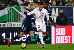 Neymar i Mbappe "rozmontowali" Bordeaux. 11. wygrana PSG [WIDEO]