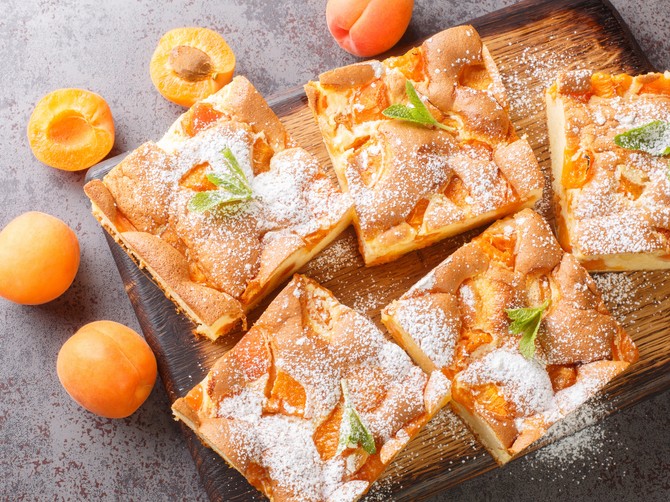 Recept za kolač sa kajsijama gotov za tili čas: Kad ga jednom probate, pravićete ga stalno