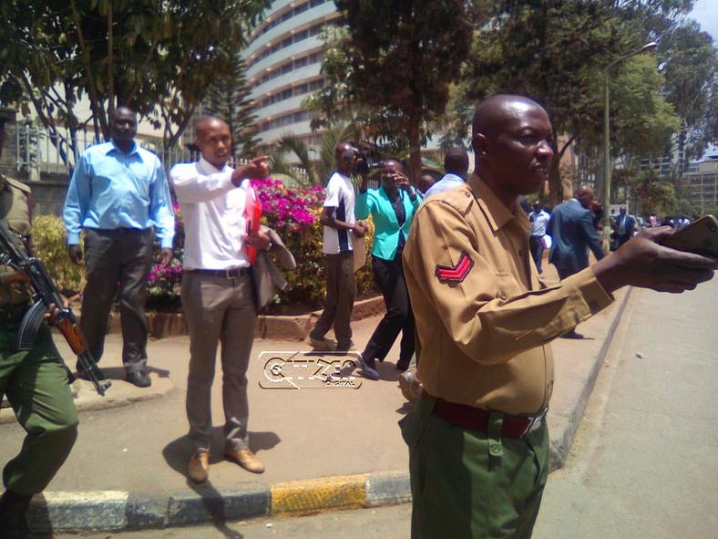 One of the lawyers representing Gakuyo in court roughed up by members of the public (Citizen) 