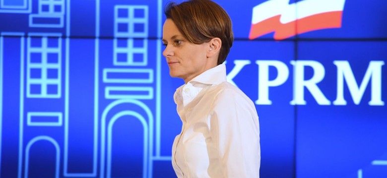 Emilewicz o zamknięciu centrów handlowych: To decyzja ministra zdrowia