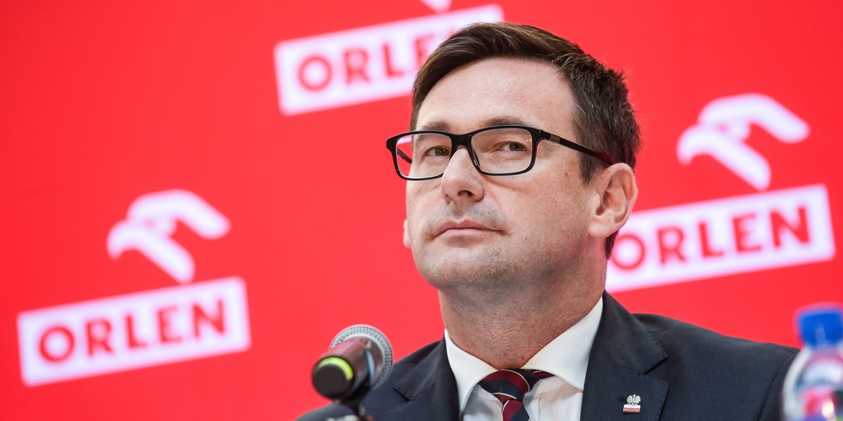 Na zdjęciu Daniel Obajtek, prezes PKN Orlen. Firma podpisała nowy kontrakt z rosyjskim Rosnieftem, od którego - w porównaniu do poprzedniej umowy - kupi mniej ropy