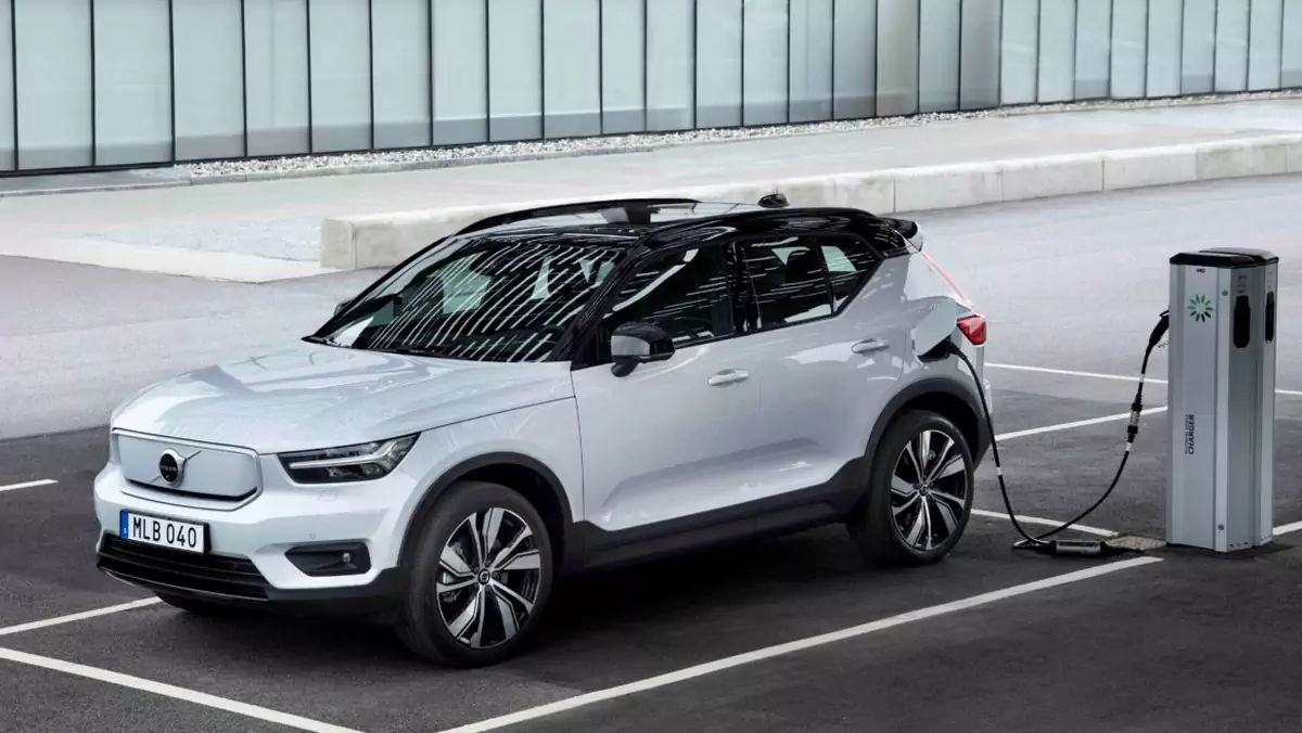 Volvo XC40 Recharge P8