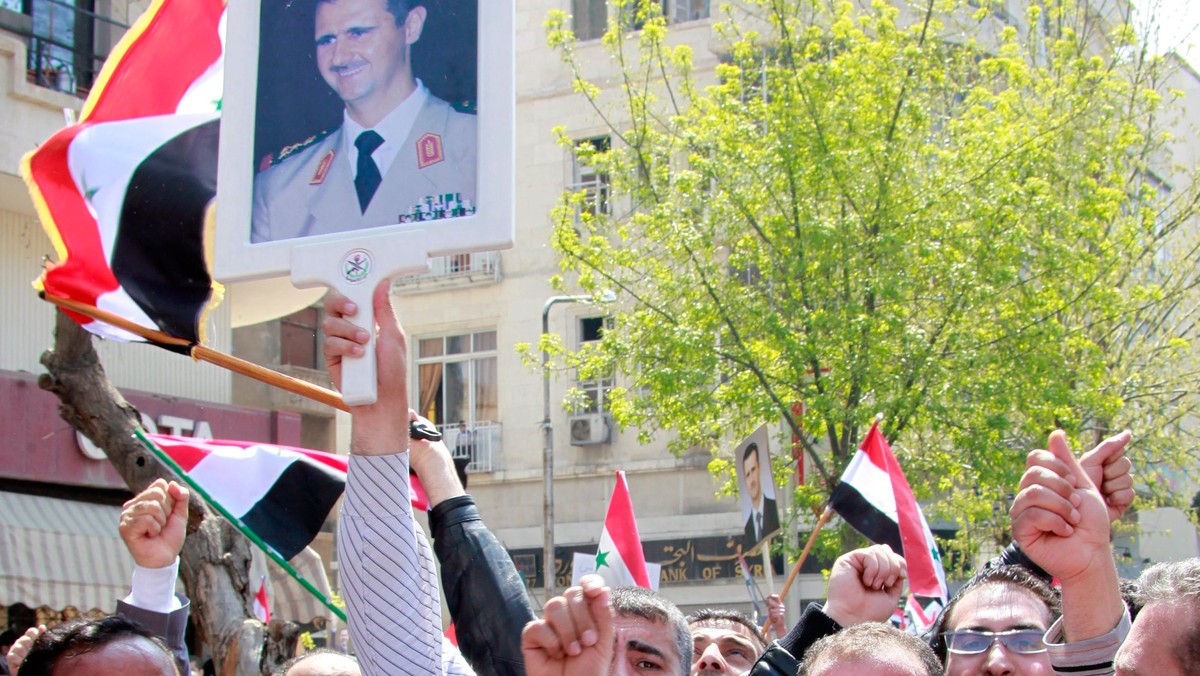 Władze Syrii zaprzeczyły w środę doniesieniom, że to siły bezpieczeństwa uniemożliwiły w ubiegłym tygodniu personelowi medycznemu dotarcie do rannych manifestantów; o utrudnienia oskarżyły "zbrojne bandy".