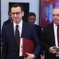 Premier Mateusz Morawiecki i Jacek Sasin, minister aktywów państwowych, przed posiedzeniem Rady Ministrów, Warszawa, luty 2020 r. 