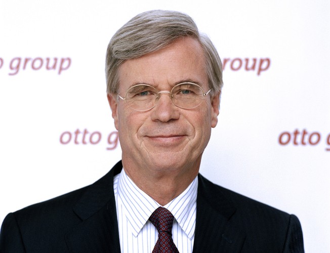 9. Michael Otto – dziewiąty najbogatszy człowiek Europy urodził się w Polsce, dokładnie w okupowanym przez Niemców Chełmnie w 1943 r. Otto jest szefem i współwłaścicielem Otto Group – największego na świecie sprzedawcy za zamówieniem pocztowym i drugiego (po Amazonie) sprzedawcy w internecie. Na liście Forbesa figuruje wraz z rodziną z majątkiem o wartości 17,6 mld dolarów.