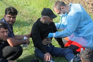 Białoruś nadal nie zmieniła decyzji w sprawie transportu z pomocą dla uchodźców na granicy z Polską