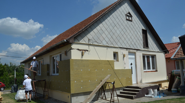  A magyarországi családi ház állomány megközelítőleg 15%-a már átesett valamilyen energetikai korszerűsítésen, azonban több mint 60%-ukra igen jelentős felújítás vár még