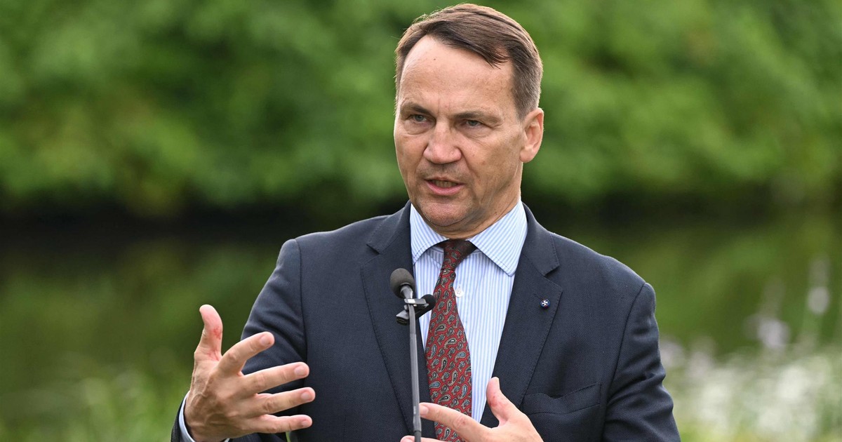 Radosław Sikorski o wojnie w Ukrainie: może ją zakończyć jeden telefon