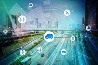 Transport drogowy na bardzo ostrym wirażu