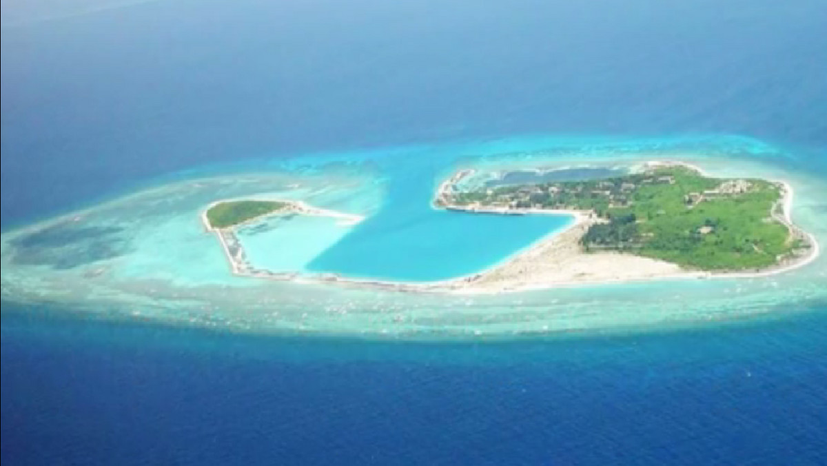Wyspy Paracelskie to jeden spośród dwóch spornych archipelagów na Morzu Południowochińskim zajętych przez Chiny. Do tej pory traktowane przez Państwo Środka jako strategiczny, zmilitaryzowany przyczółek, teraz mają się również stać turystycznym rajem na miarę Malediwów.