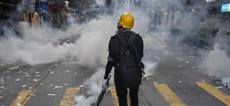 Dziennikarka postrzelona przez policję w Hongkongu. Straciła wzrok w jednym oku
