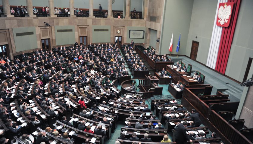 Sejm złamał konstytucję. Przez pomyłkę Kidawy-Błońskiej!