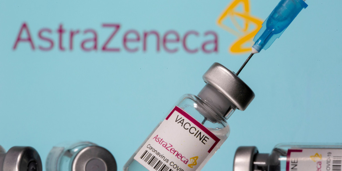 AstraZeneca. Szwecja może zawiesić podawanie szczepionki w niektórych grupach wiekowym – donosi Bloomberg.