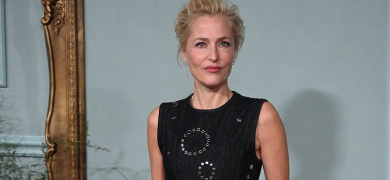 "Lepiej niż kiedykolwiek". Gillian Anderson zachwyciła fanów wyglądem. FOTO