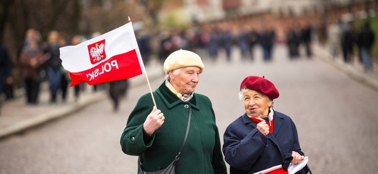 Jesteśmy bogatsi, ale kurczymy się jako naród. Ubywa nas kilkadziesiąt tysięcy rocznie