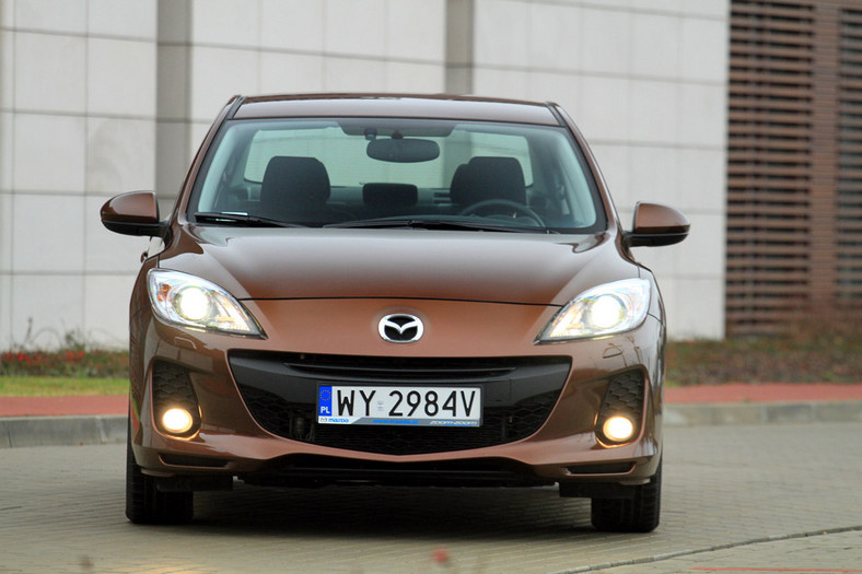 Mazda 3: kompakt w stylu limuzyny