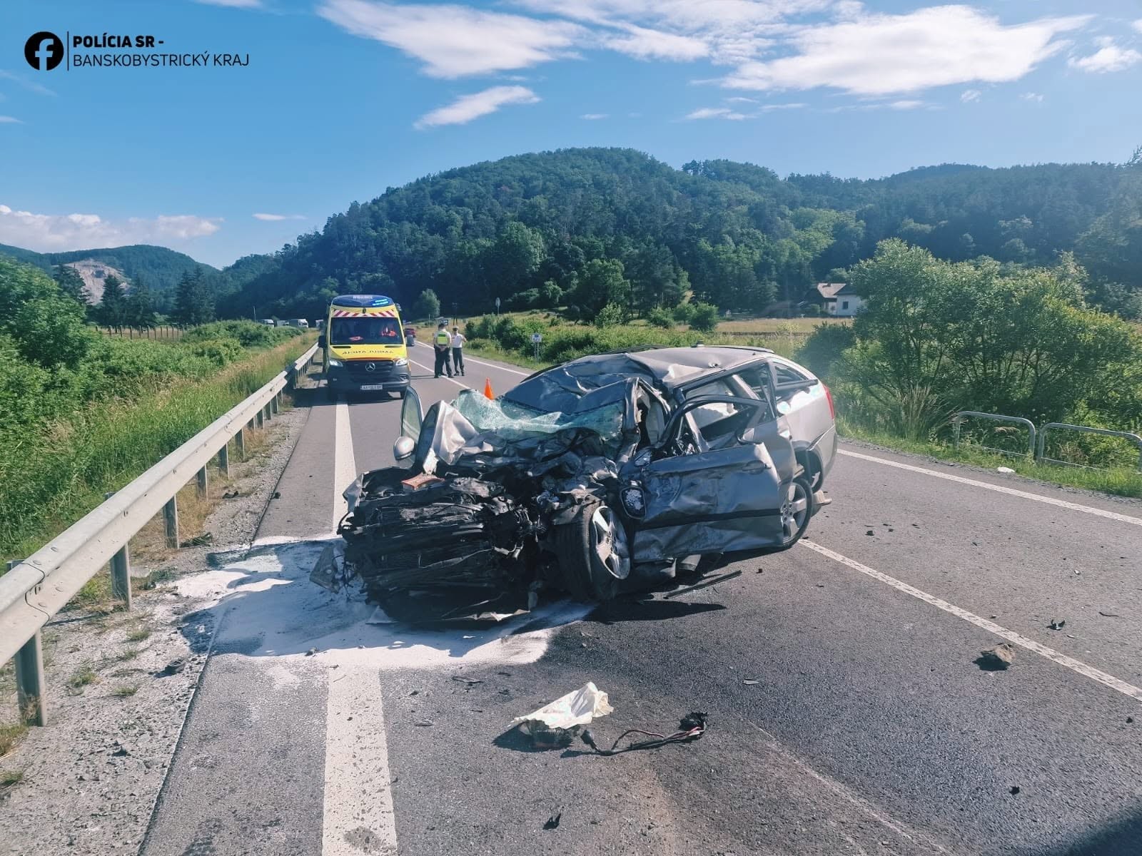 Pri nehode pred obcou Podzámčok zomrel vodič.