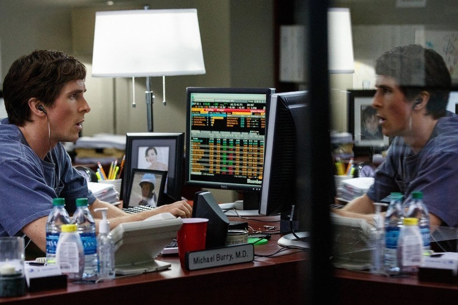 Michael Burry został uwieczniony w filmie „Big Short” przez Christiana Bale'a. Tym razem przyczynił się do rajdu spekulacyjnego, którego sam się nie spodziewał