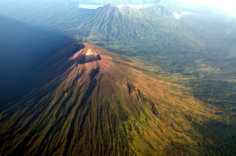 Gunung Agung, Indonezja