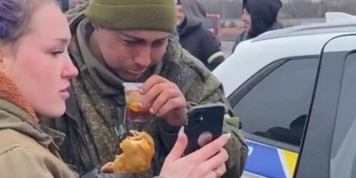 Wojna na Ukrainie. Rosyjski żołnierz dzwoni do matki i zalewa się łzami