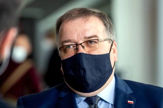 Dera: Nadrzędność prawa krajowego nad unijnym to norma