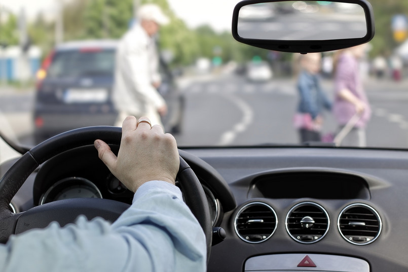 Według Polskiego Związku Przemysłu Motoryzacyjnego do końca listopada br. sprzedawcy i dilerzy samochodowi zarejestrowali na własne konto ponad 40,7 tys. nowych osobówek. To o 5,5 tys. więcej niż w całym roku ubiegłym.