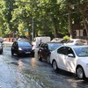 Pukla cev, poplavljena ulica