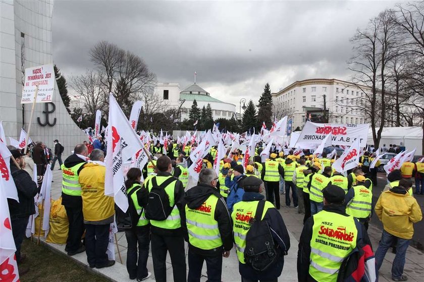 Władza boi się Polaków!