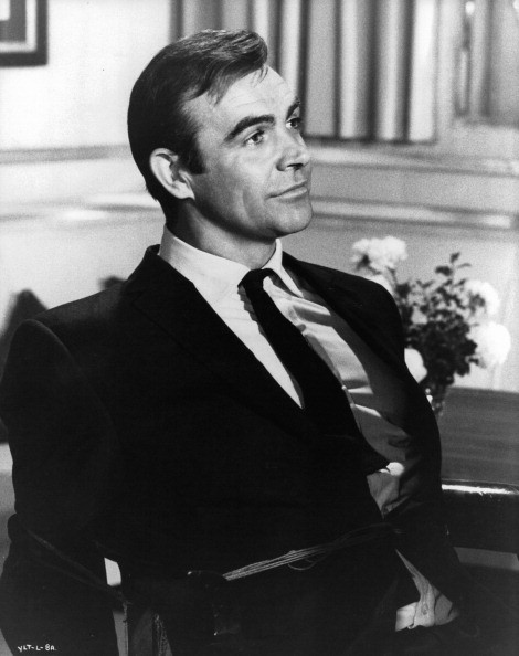 Sean Connery w filmie "Żyje się tylko dwa razy"