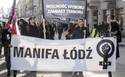 'Dobra zmiana to drwina i opresja kobiet!' Manify w kilku polskich miastach