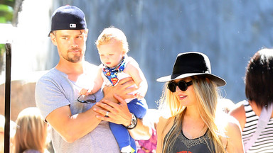 Fergie i Josh Duhamel z synkiem w zoo