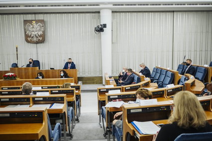 Nowelizacja budżetu z wielką dziurą wraca do Sejmu. Jednogłośna decyzja