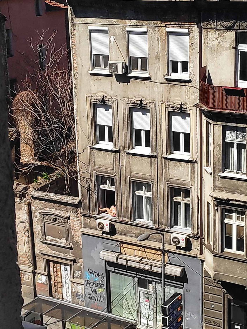 Beograđanka se sunča