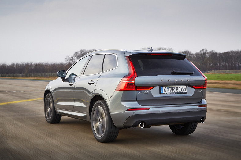 DS 7 vs. Mazda CX-5 i Volvo XC60