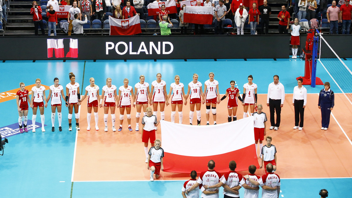 28-osobowa kadra siatkarek w poniedziałek rozpoczęła zgrupowanie w Szczyrku. Pierwszymi sprawdzianami podopiecznych Jacka Nawrockiego w obecnym sezonie będą turnieje World Grand Prix oraz mecze Ligi Europejskiej.