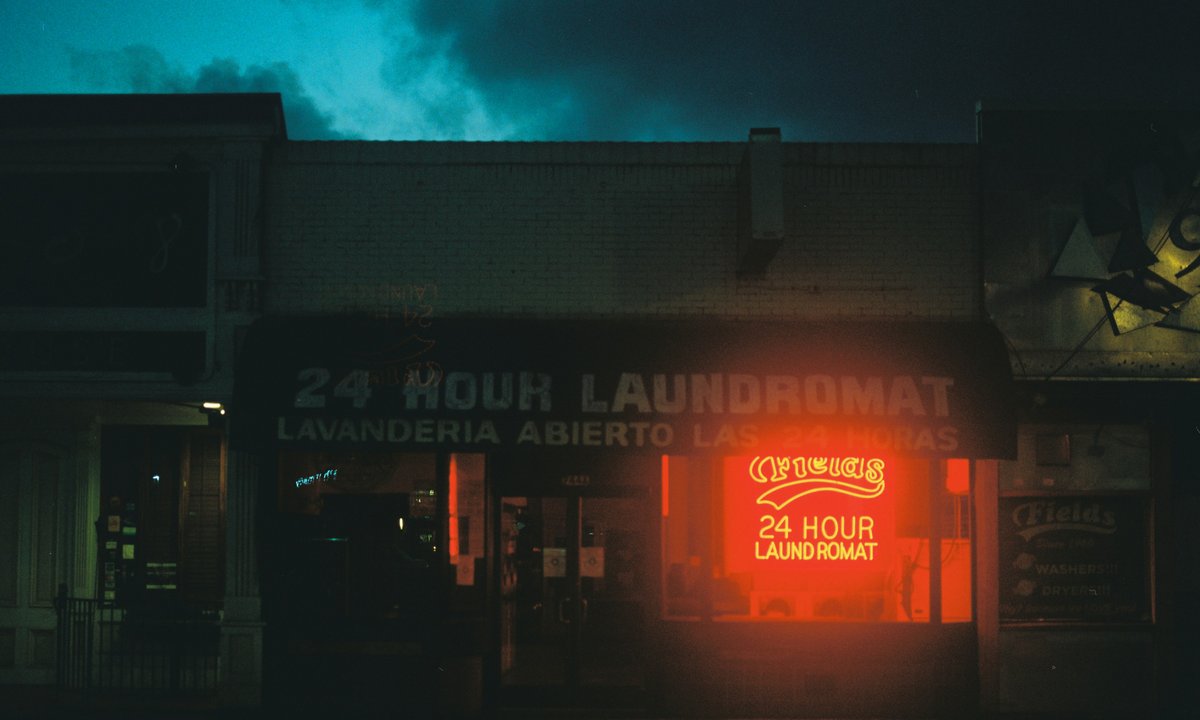 Nowy sondaż: zdecydowana większość Polaków popiera nocną prohibicję