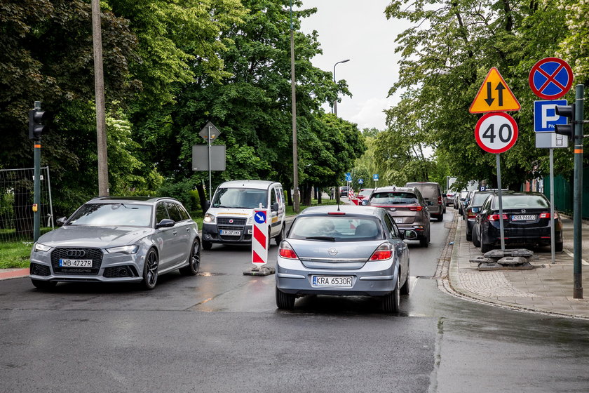 Kierowcy gubią się na ul. Dietla