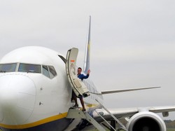 Koronawirus zabił popyt na podróże. Linie lotnicze mają jeszcze jeden poważny problem