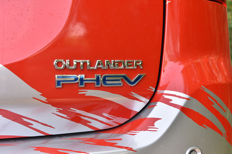 Mistubishi Outlander PHEV