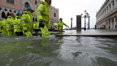 Rekordowa powódź w Wenecji. Woda opada, ale duchowni proszą o modlitwę