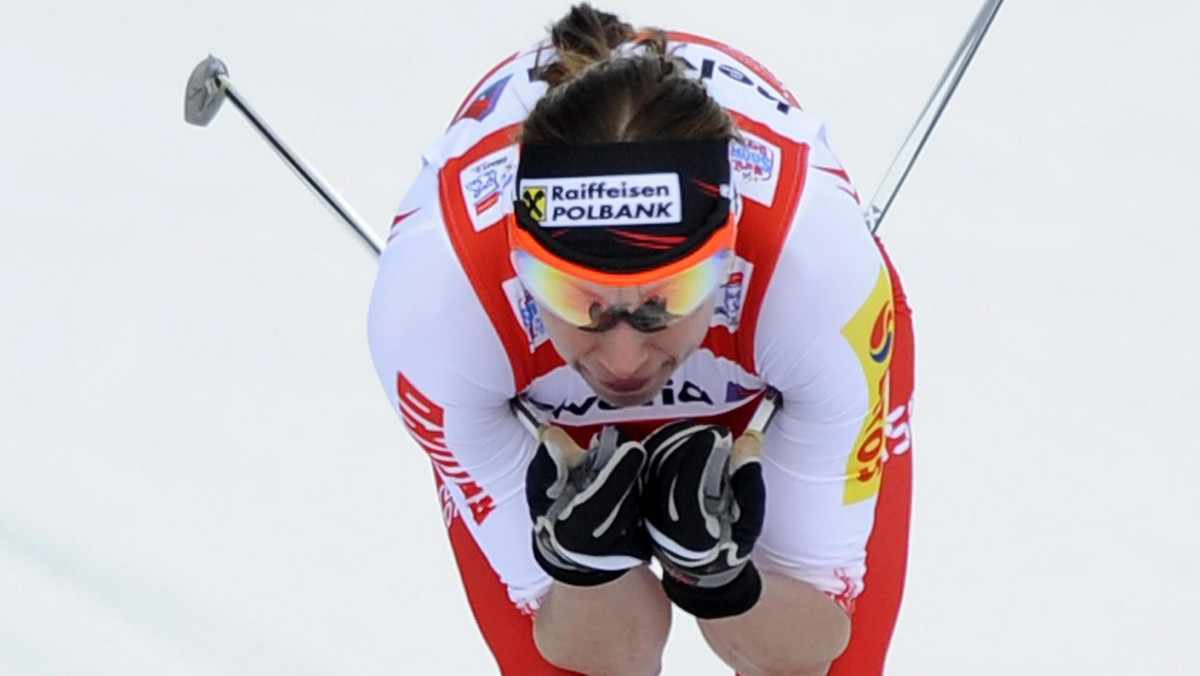 O godz. 12:30 w Val di Fiemme rozpocznie się szósta, przedostatnia konkurencja prestiżowego cyklu Tour de Ski - bieg ze startu wspólnego na 10 km techniką klasyczną. Justyna Kowalczyk prowadzi i ma ponad minutę przewagi nad Szwedką Charlotte Kallą.