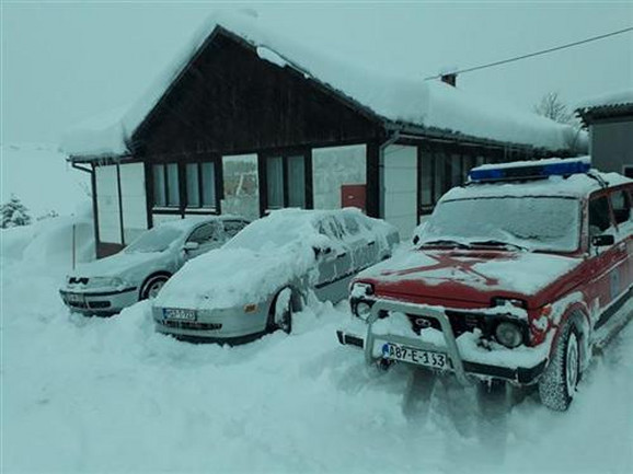 U Krupi na Uni napadalo 110 cm snega