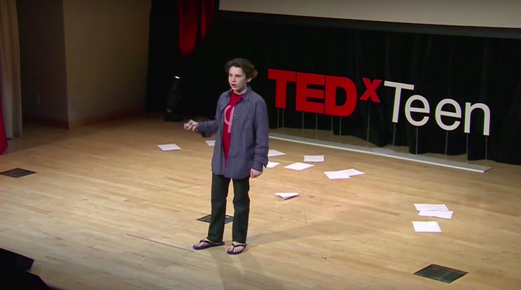 Jacob a TEDxTeen műsorban tartott előadásán (az előadás teljes egészében megtekinthető a YouTubeon) /fotó: YouTube